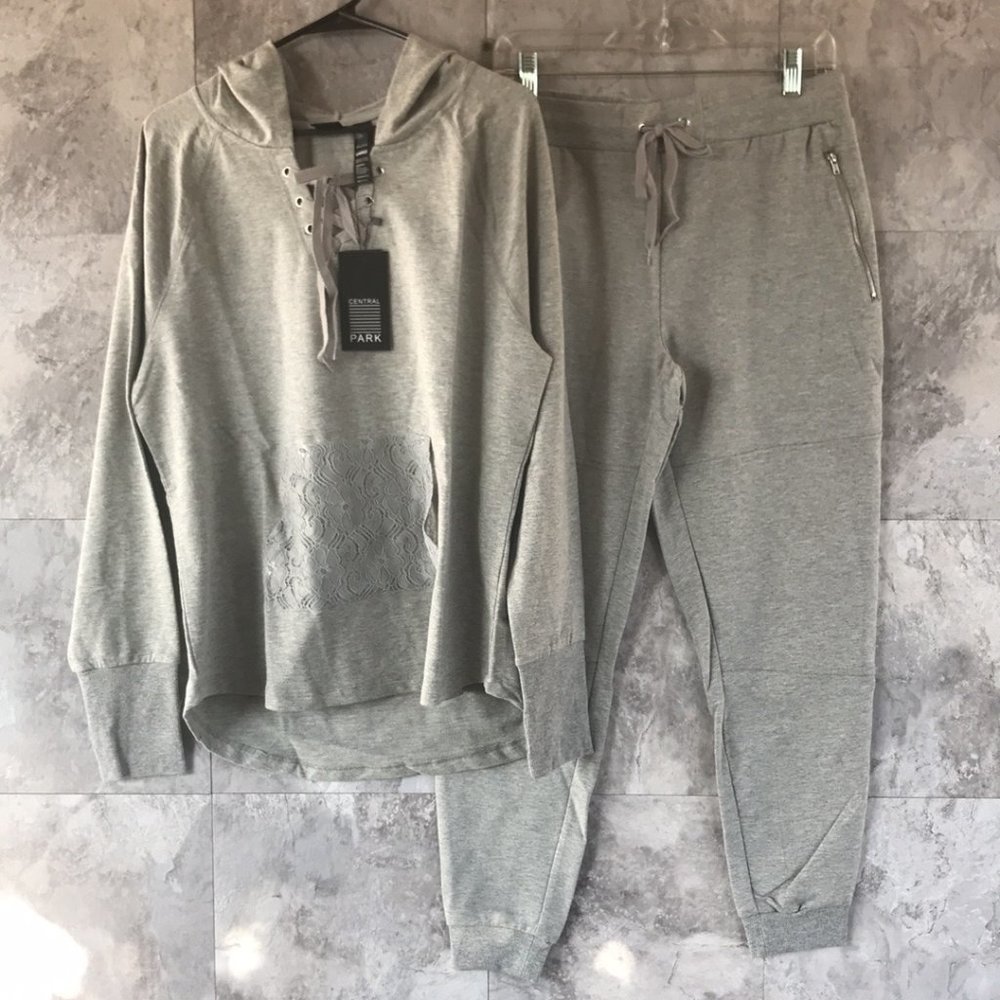 Central Park Active  Women's Set Jogger and Hoodie  Two Colors Available